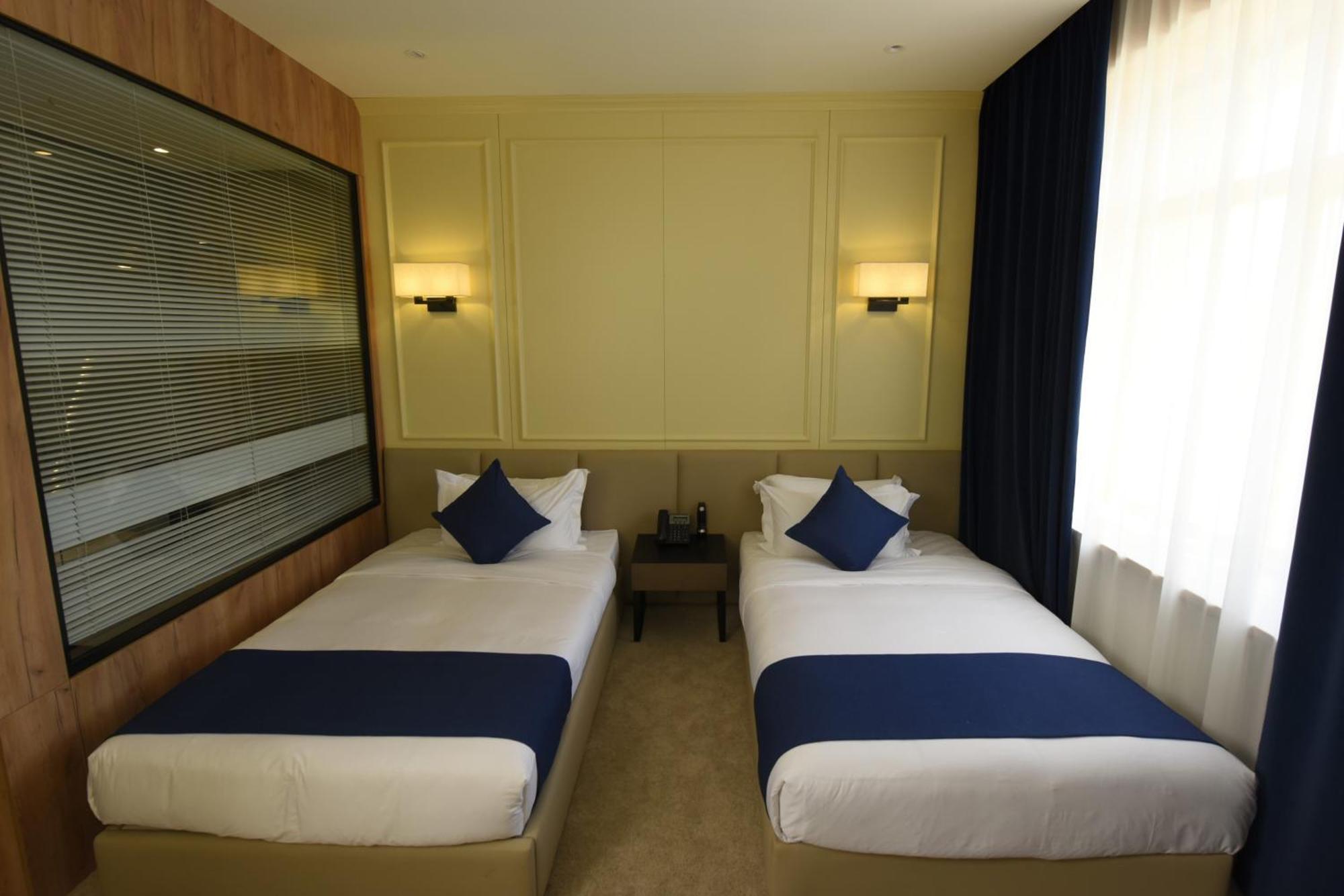 Ulaanbaatar Hotel מראה חיצוני תמונה